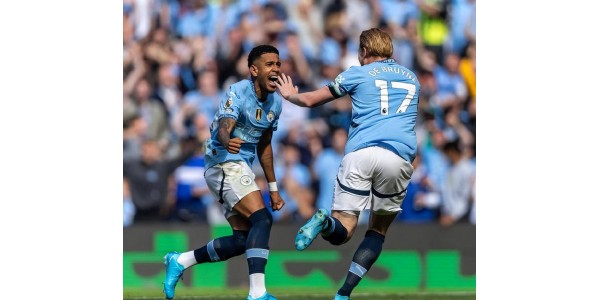 Manchester City møter Tottenham Hotspur i andre runde.
