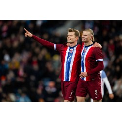 Erling Haaland leder Norge til sin første VM-seier
