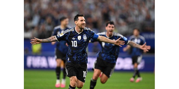 Argentina sikrer seg dramatisk seier på slutten og går videre til finalen