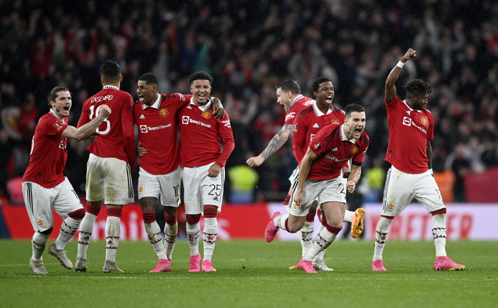 Manchester United står overfor en tøff kamp i Premier League.